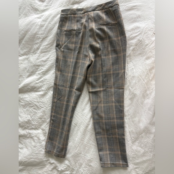 H&M Women’s Checkered Pants - Picture 4 of 4
